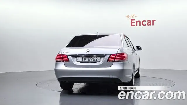 Mercedes-Benz E-Класс 2015 thumb 3