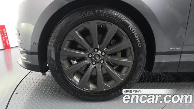Land Rover Range Rover Velar 2019 thumb 5