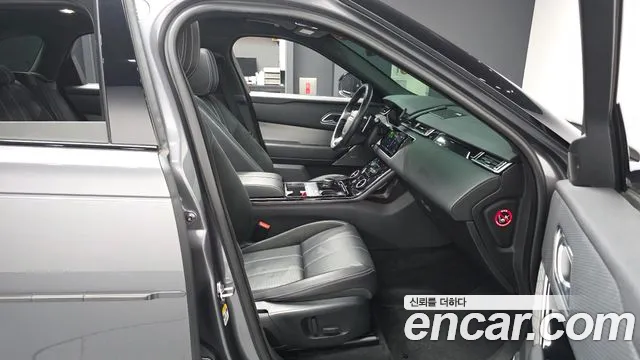 Land Rover Range Rover Velar 2019 thumb 11