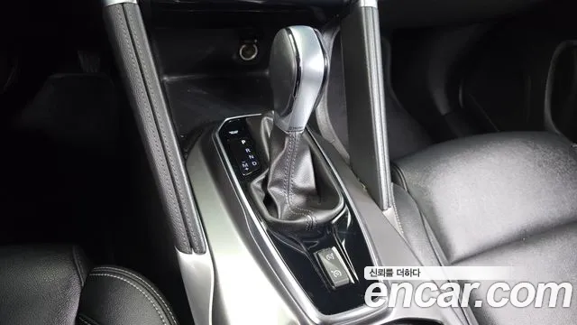 Renault-KoreaSamsung Koleos 2019 thumb 9
