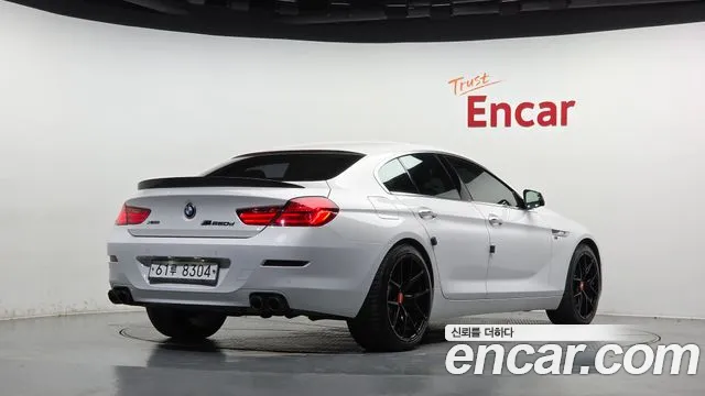 BMW 6-Series 2015 thumb 2