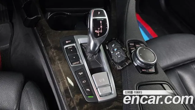 BMW 6-Series 2015 thumb 9