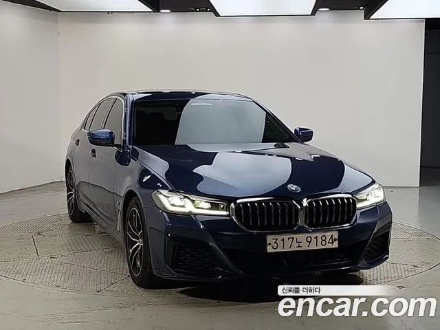 BMW 5-Series 2020 thumb 2