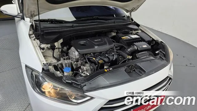 Hyundai Avante 2016 thumb 6