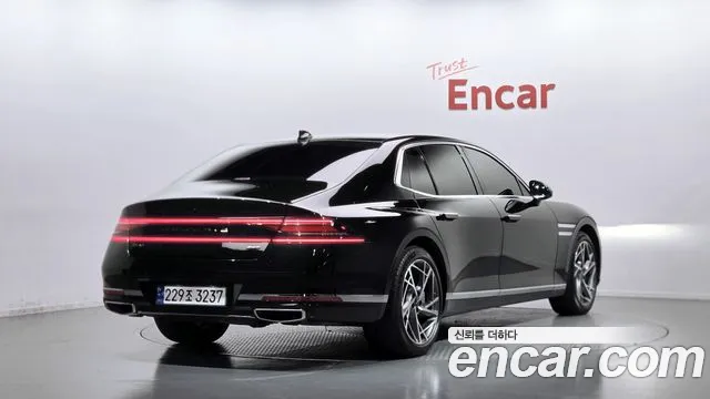 Genesis G90 2022 thumb 2
