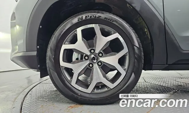 KG_Mobility_Ssangyong Torres 2023 thumb 5
