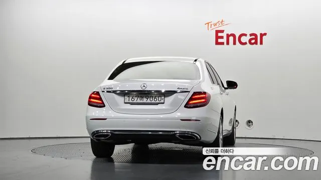Mercedes-Benz E-Класс 2020 thumb 3
