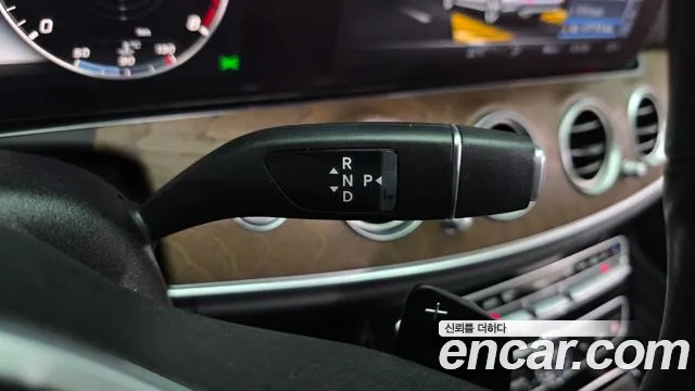 Mercedes-Benz E-Класс 2020 thumb 8