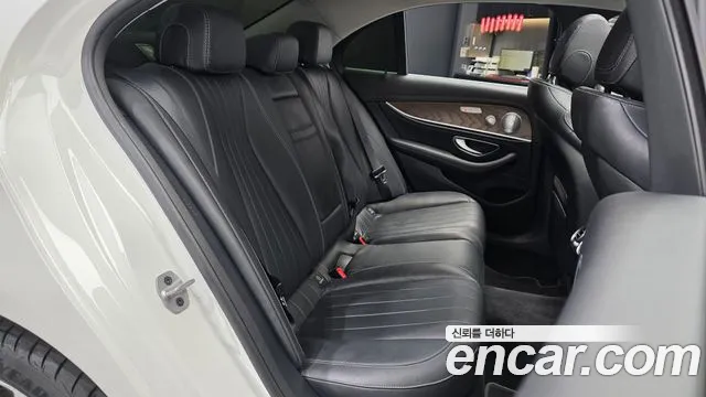 Mercedes-Benz E-Класс 2020 thumb 11