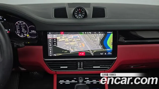 Porsche Cayenne 2021 thumb 12