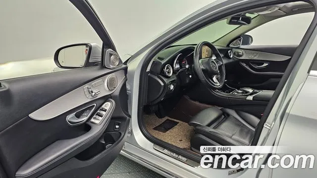 Mercedes-Benz C-Класс 2016 thumb 10