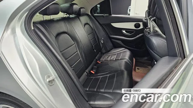 Mercedes-Benz C-Класс 2016 thumb 11