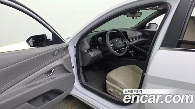 Hyundai Avante 2023 thumb 10