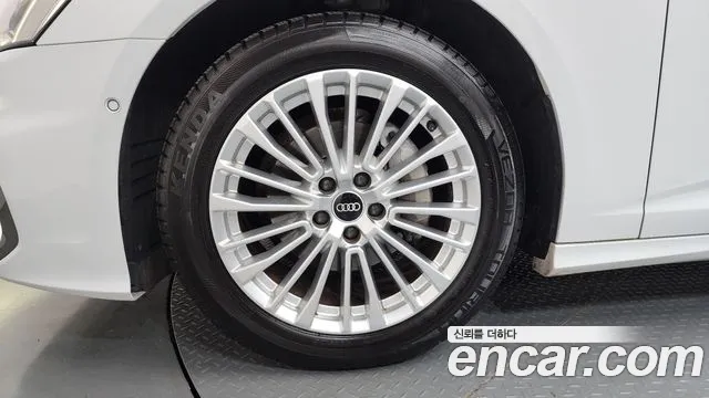 Audi A6 2021 thumb 5