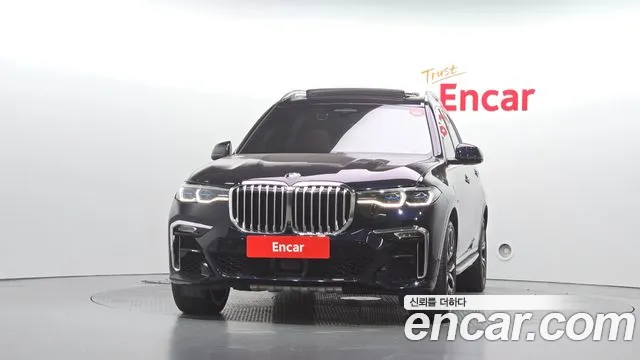 BMW X7 2021 thumb 3