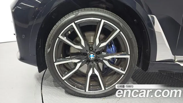 BMW X7 2021 thumb 5
