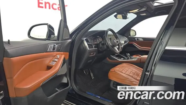 BMW X7 2021 thumb 10