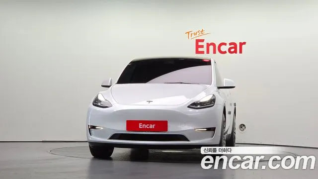 Tesla Model Y 2021 thumb 3
