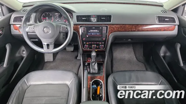 Volkswagen Passat (North America and China) 2013 thumb 7