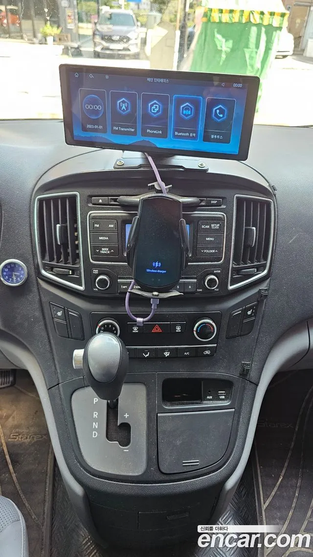 Hyundai Starex 2016 thumb 12