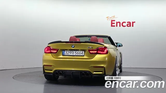 BMW M4 2015 thumb 4