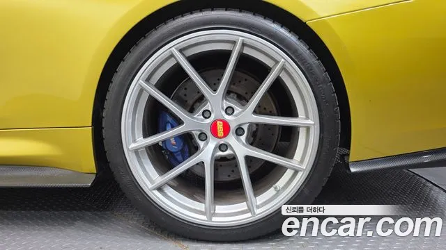 BMW M4 2015 thumb 5