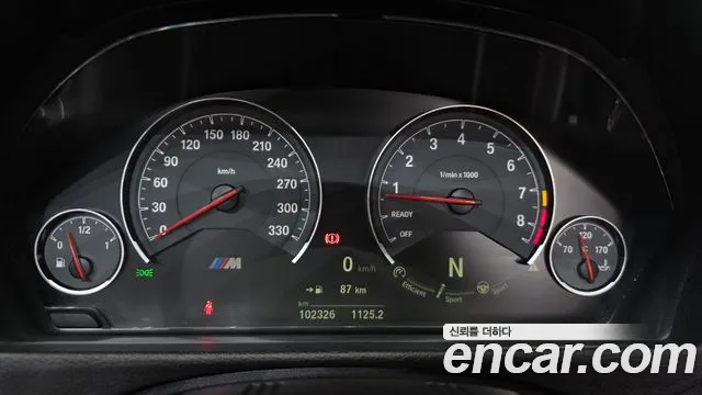 BMW M4 2015 thumb 8