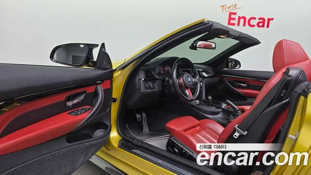 BMW M4 2015 thumb 10
