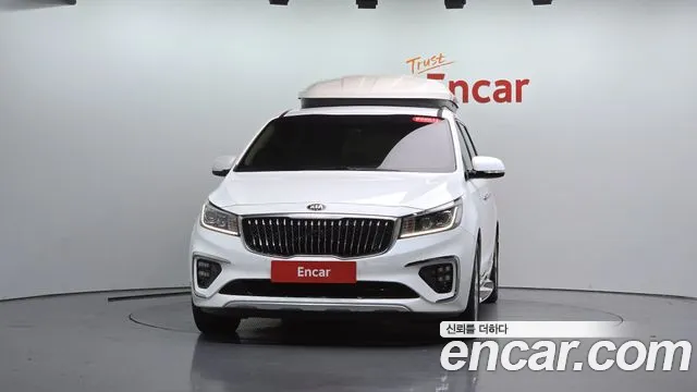 Kia Carnival 2019 thumb 2
