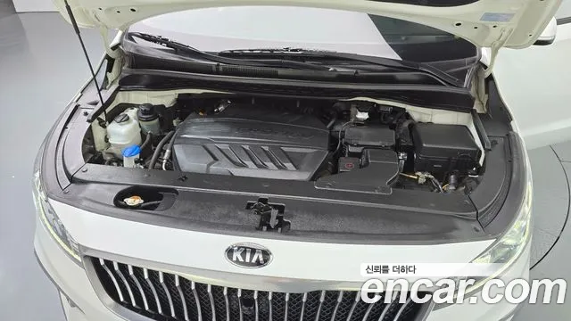 Kia Carnival 2019 thumb 5