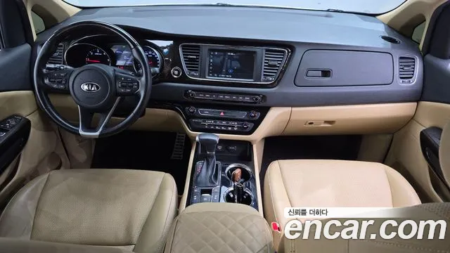 Kia Carnival 2019 thumb 6