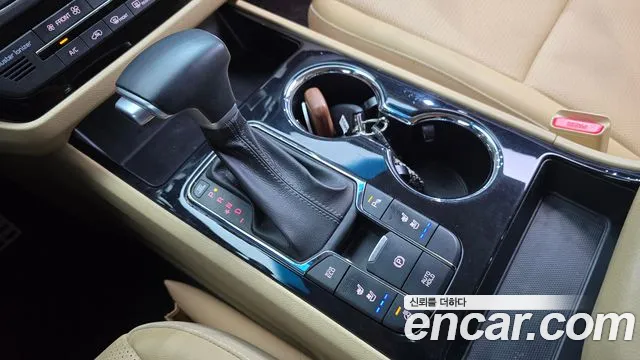 Kia Carnival 2019 thumb 8