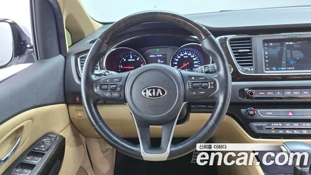 Kia Carnival 2019 thumb 12