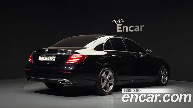 Mercedes-Benz E-Класс 2018 thumb 2