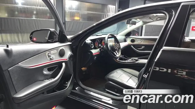 Mercedes-Benz E-Класс 2018 thumb 10