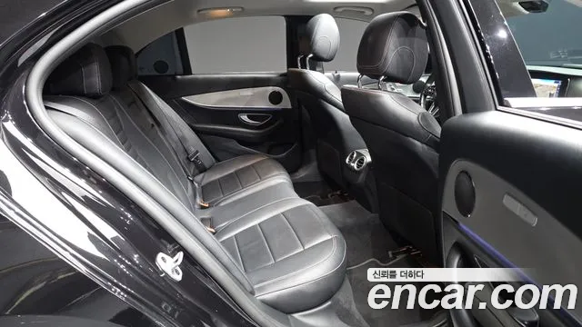 Mercedes-Benz E-Класс 2018 thumb 12