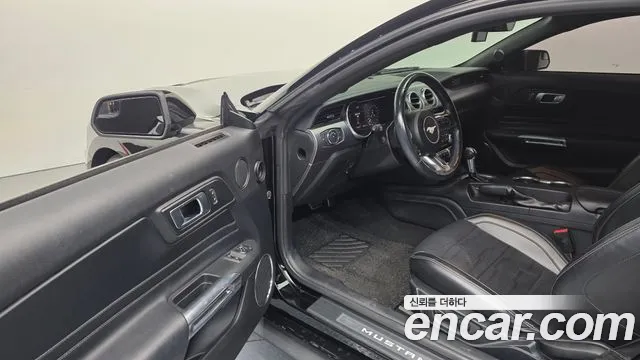 Ford Mustang Mach-E 2020 thumb 10