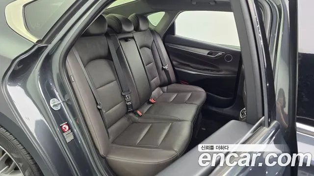 Hyundai Grandeur 2017 thumb 12