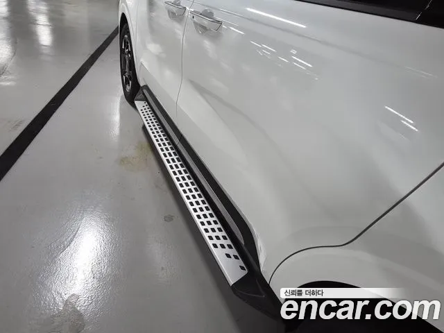 Kia Carnival 2024 thumb 5