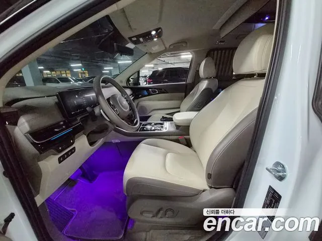 Kia Carnival 2024 thumb 6