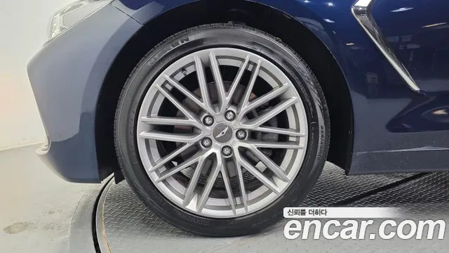Genesis G70 2020 thumb 5