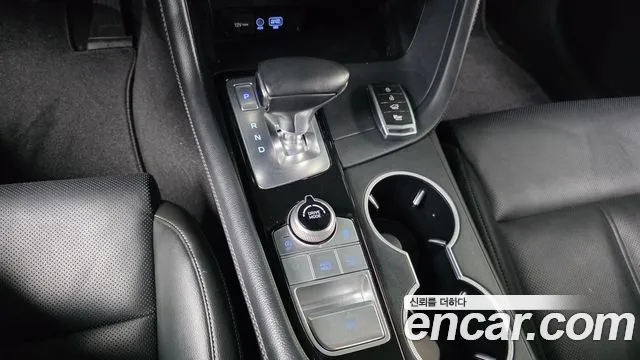 Genesis G70 2020 thumb 9
