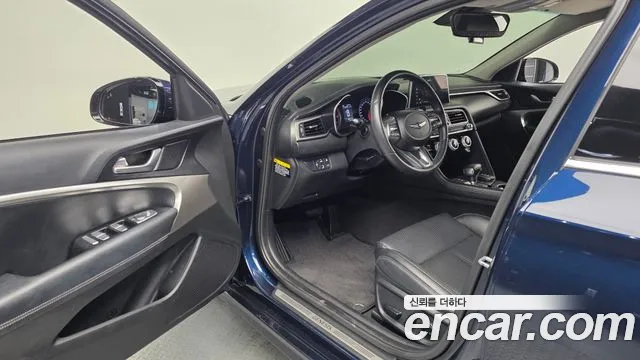Genesis G70 2020 thumb 10