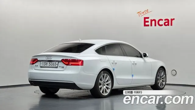 Audi A5 2013 thumb 2