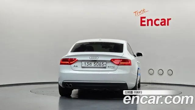 Audi A5 2013 thumb 4