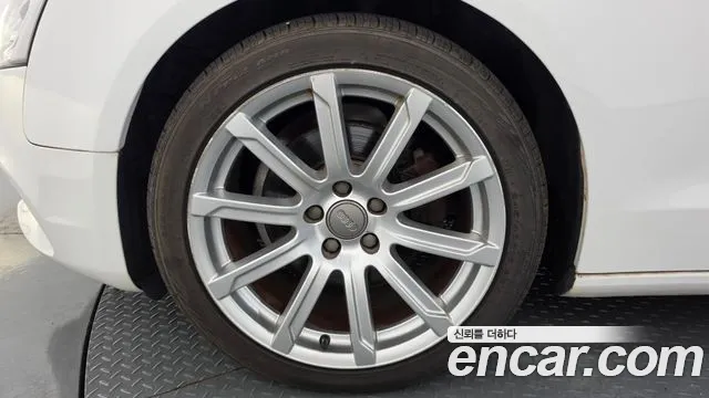 Audi A5 2013 thumb 5