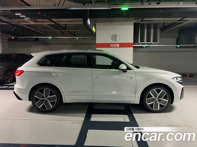 Volkswagen Touareg 2026 thumb 2