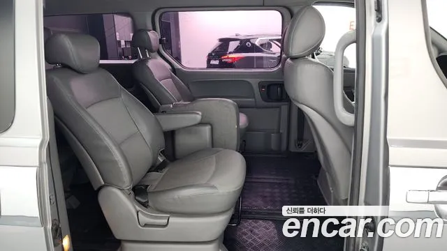 Hyundai Starex 2012 thumb 12