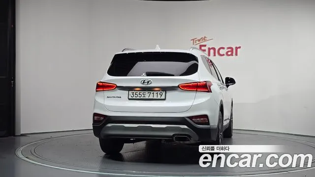 Hyundai Santa Fe 2019 thumb 4