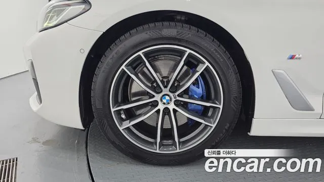 BMW 5-Series 2021 thumb 5